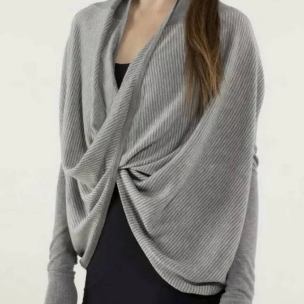Lululemon Iconic Wrap - Picture 6 of 15